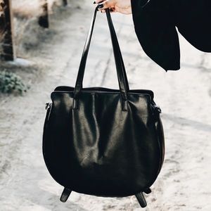 The Beheaded cauldron bag